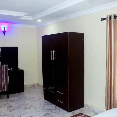 Hollandas & Otel Ijebu Ode